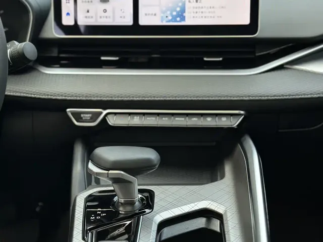 Geely Xingrui — Фото автомобиля 21