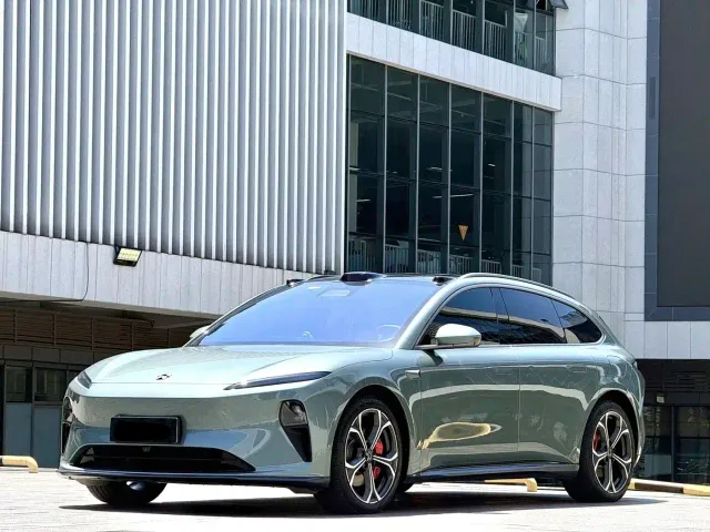 Фотография автомобиля — Nio ET5 Touring