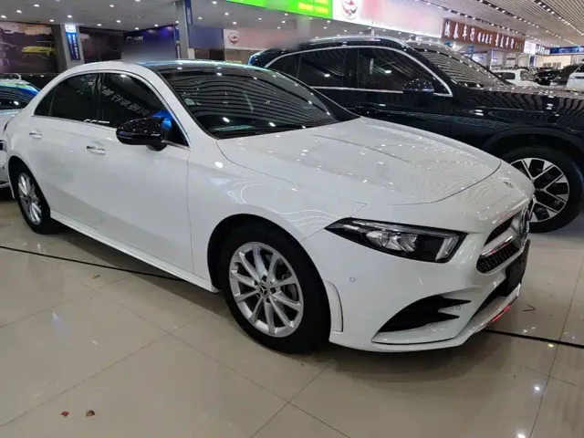 Mercedes-Benz A-Class — Фото автомобиля 3