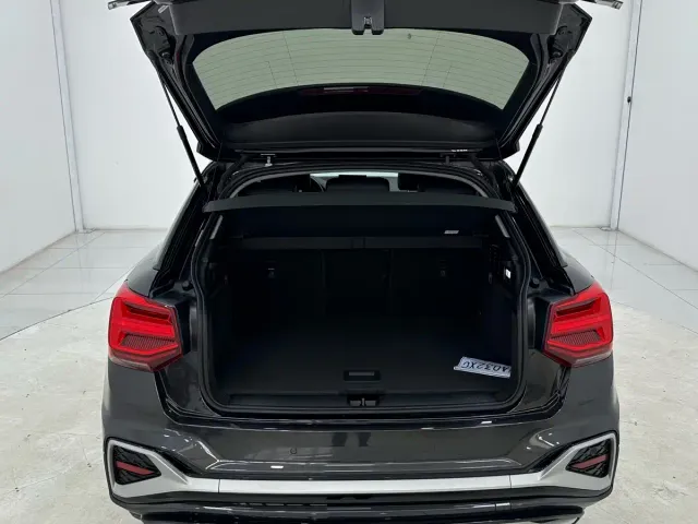 Audi Q2L — Фото автомобиля 15