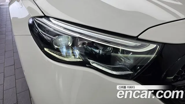 Mercedes-Benz E-Class — Фото автомобиля 7