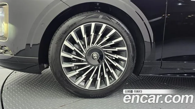 Hyundai Grandeur GN7 — Фото автомобиля 5
