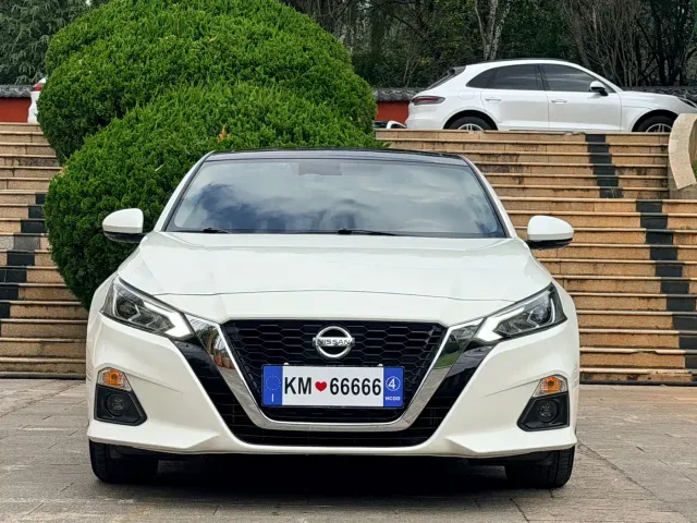 Nissan Teana — Фото автомобиля 2