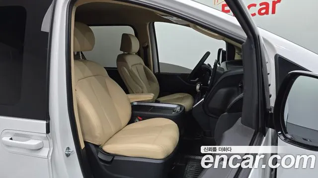 Hyundai Staria — Фото автомобиля 16