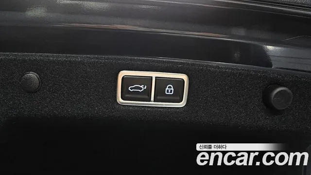 Hyundai Grandeur Grandeur (GN7) 2.5 Бензин 2WD — Фото автомобиля 8