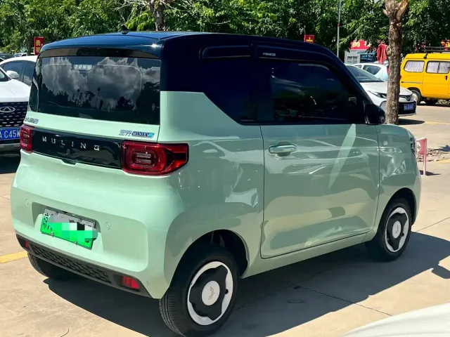 Wuling Hongguang Mini EV — Фото автомобиля 9