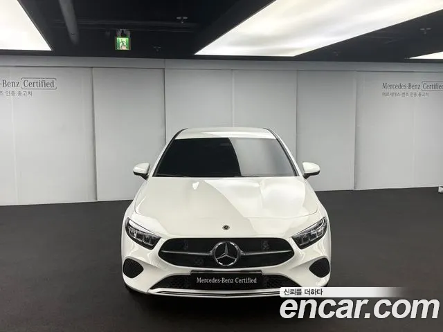 Mercedes-Benz A-Class W177 — Фото автомобиля 3