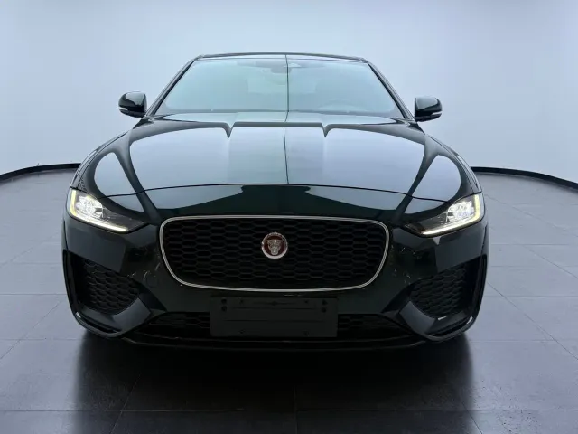 Jaguar XEL — Фото автомобиля 2