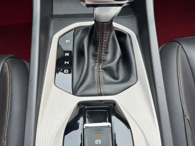 Dongfeng Yixuan — Фото автомобиля 19