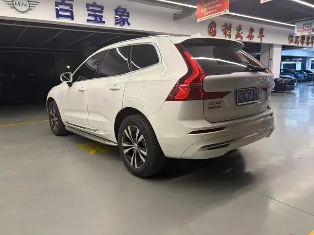 Volvo XC60 — Фото автомобиля 6