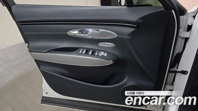 Genesis GV70 Electrified GV70 — Фото автомобиля 23