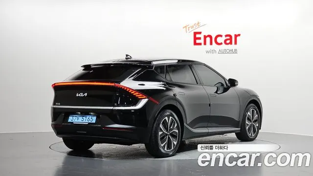 Kia EV6 — Фото автомобиля 2