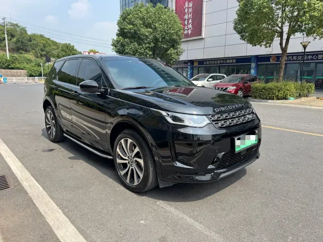 Land Rover Discovery Sport — Фото автомобиля 3