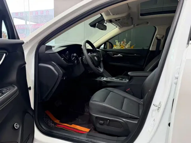 Buick Envision S — Фото автомобиля 11