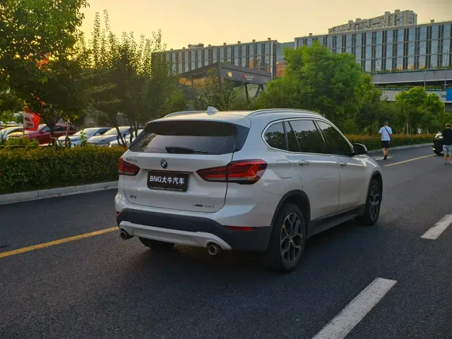 BMW X1 — Фото автомобиля 4