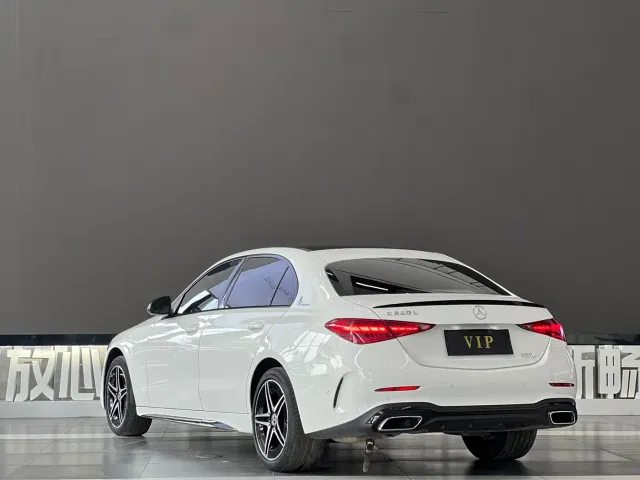 Mercedes-Benz C-Class — Фото автомобиля 3