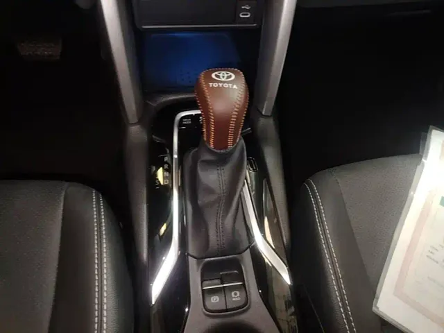 Toyota Frontlander 2024 2.0L Smart Hybrid Dual Engine Luxury Edition — Фото автомобиля 13