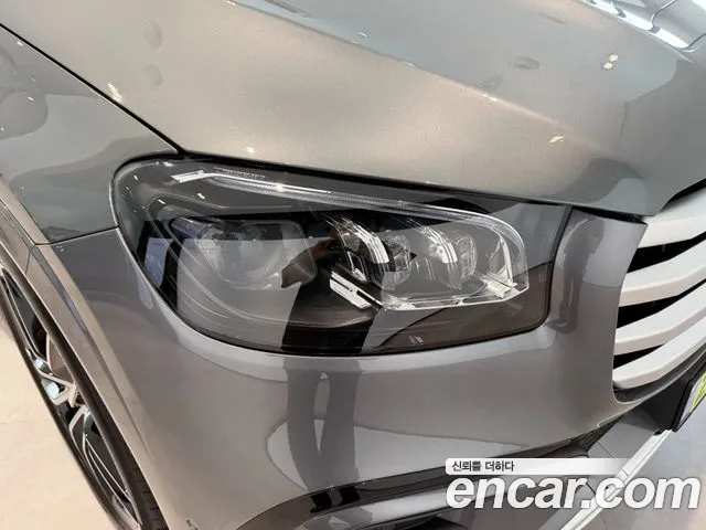 Mercedes-Benz GLS-Class — Фото автомобиля 12