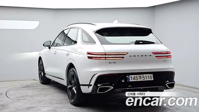 Genesis GV70 — Фото автомобиля 2