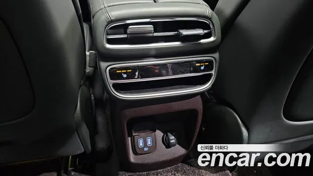 Genesis GV80 2.5T Бензин AWD — Фото автомобиля 25