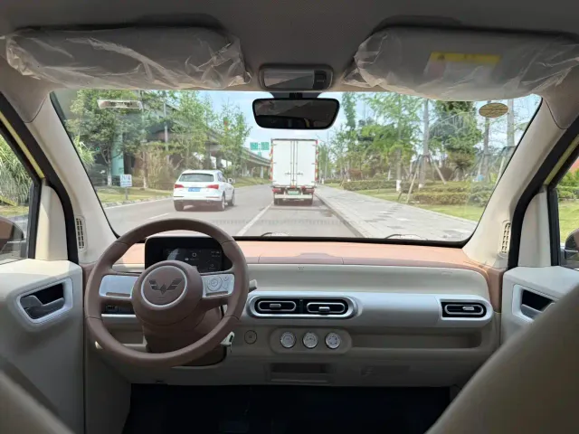 Wuling Hongguang Mini EV — Фото автомобиля 14