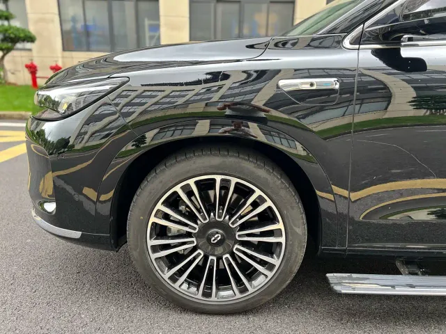 Aito M7 — Фото автомобиля 4