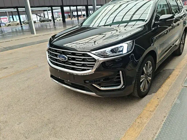 Ford Edge — Фото автомобиля 23