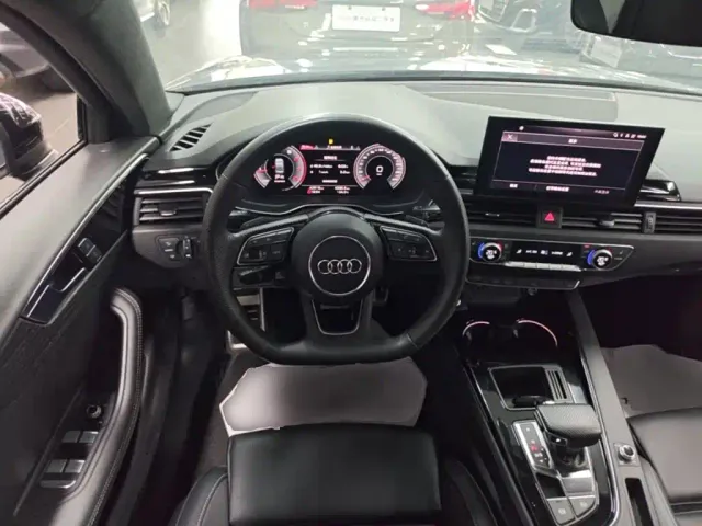 Audi A4L — Фото автомобиля 14
