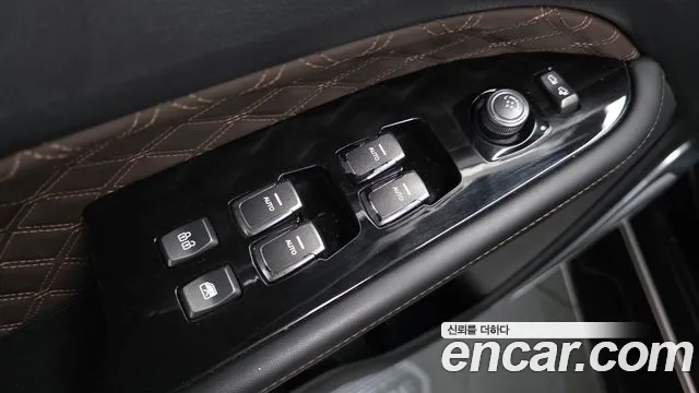 KG_Mobility_Ssangyong Rexton All Rexton Дизель 2.2 4WD — Фото автомобиля 24