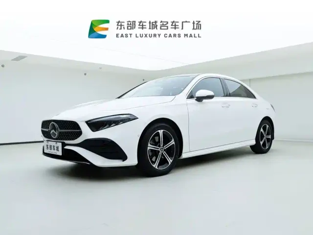 Фотография автомобиля — Mercedes-Benz A-Class