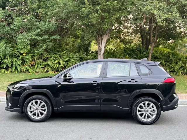 Toyota Frontlander — Фото автомобиля 12