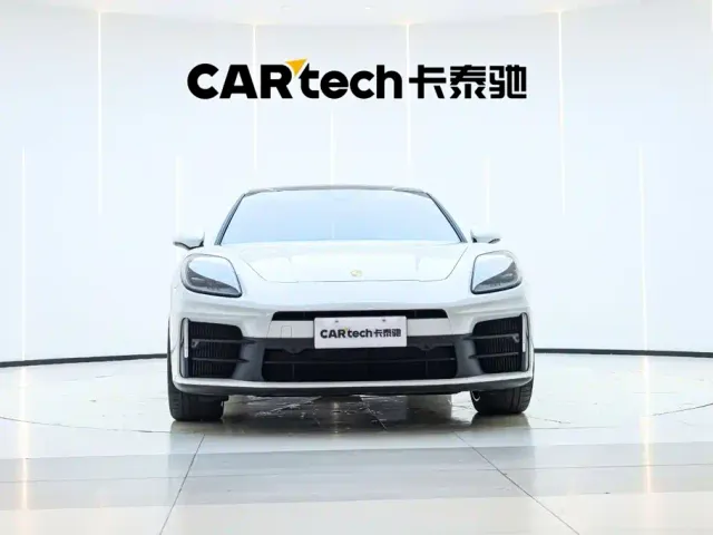 Porsche Panamera — Фото автомобиля 6