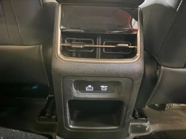 Jetour Shanhai L9 — Фото автомобиля 12