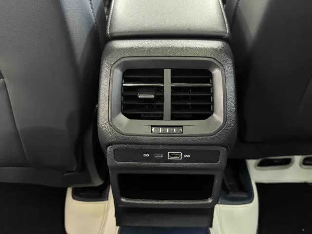 Volkswagen Tharu — Фото автомобиля 6