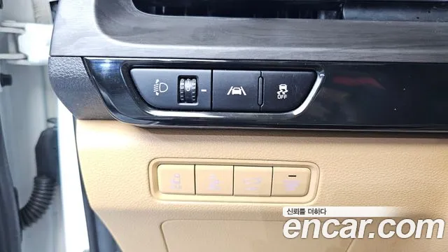 Kia Carnival 4th Gen — Фото автомобиля 20
