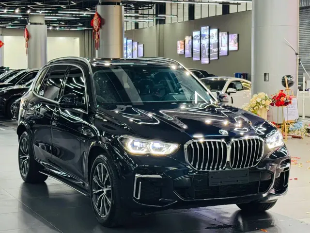BMW X5 — Фото автомобиля 3