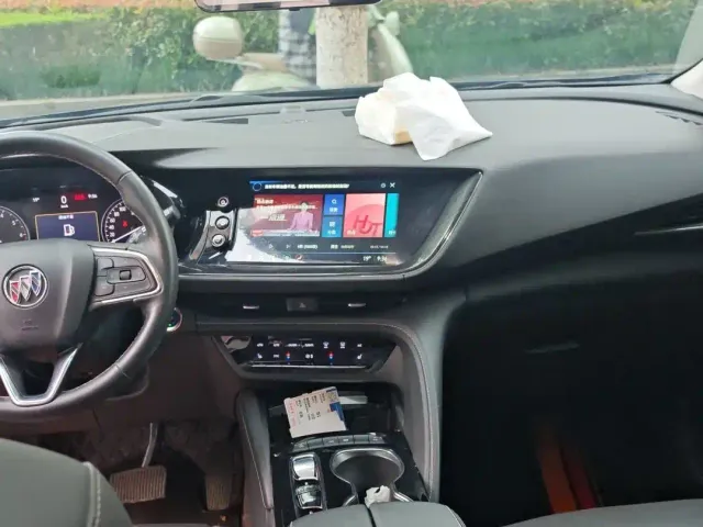 Buick Envision Plus — Фото автомобиля 10