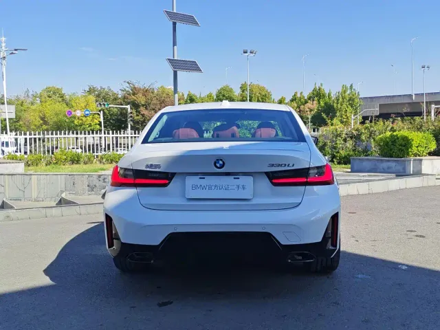 BMW 3 Series — Фото автомобиля 18