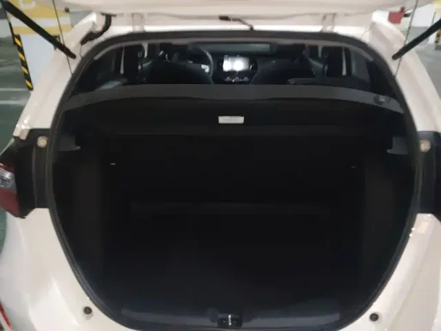 Honda Fit — Фото автомобиля 18