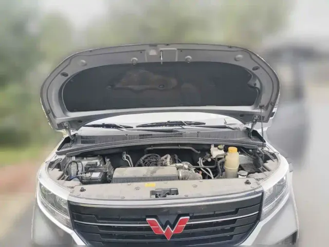 Wuling Zhengcheng — Фото автомобиля 3