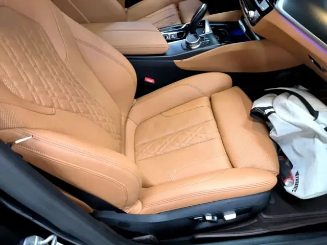BMW 5 Series — Фото автомобиля 24