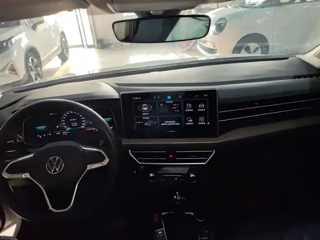 Volkswagen Sagitar — Фото автомобиля 9