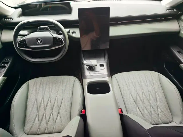 Changan Lamore — Фото автомобиля 5