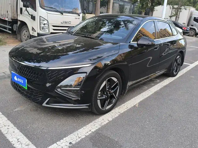 Фотография автомобиля — Wuling Starlight