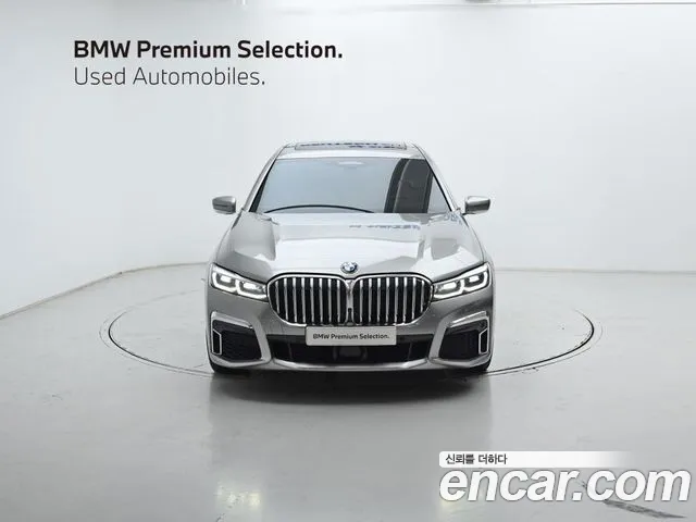 BMW 7-Series — Фото автомобиля 3