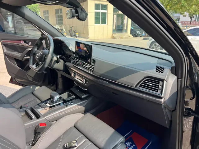 Audi Q5L — Фото автомобиля 15