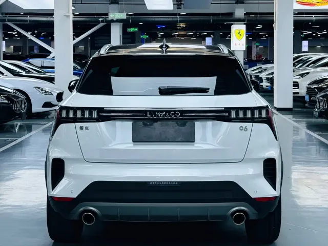 Lynk & Co 06 — Фото автомобиля 14