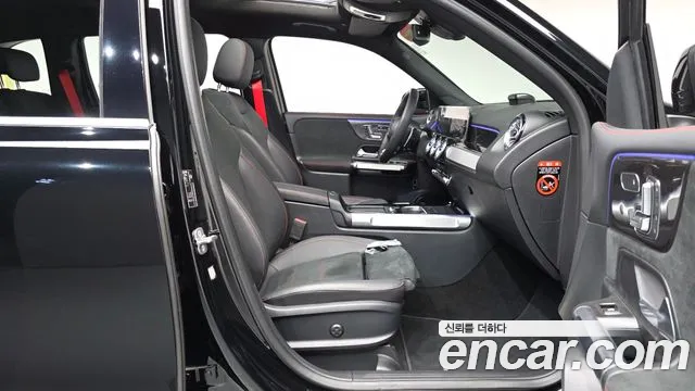 Mercedes-Benz GLB-Class — Фото автомобиля 24