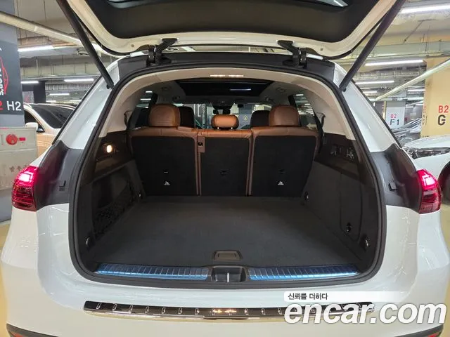 Mercedes-Benz GLE-Class — Фото автомобиля 11