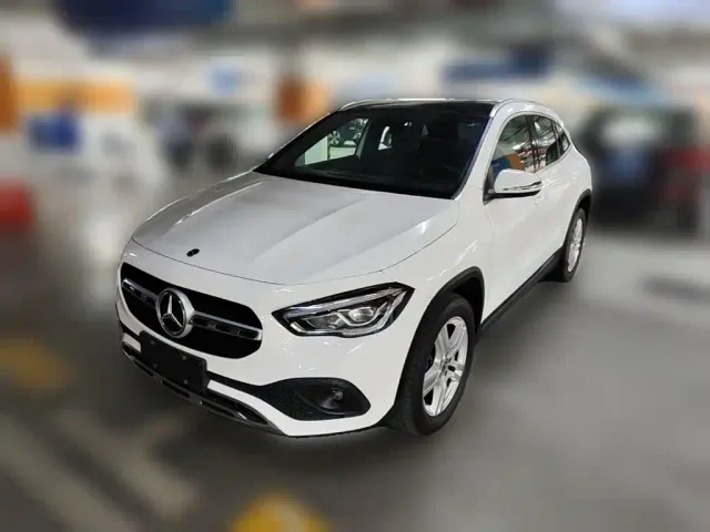Фотография автомобиля — Mercedes-Benz GLA-Class